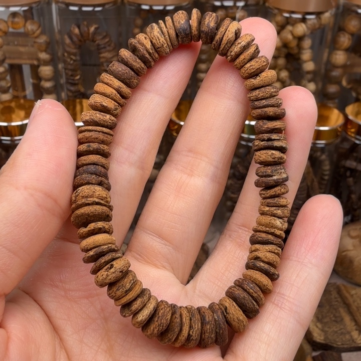 沉香碎屑沉香斯里兰卡红土片珠5克