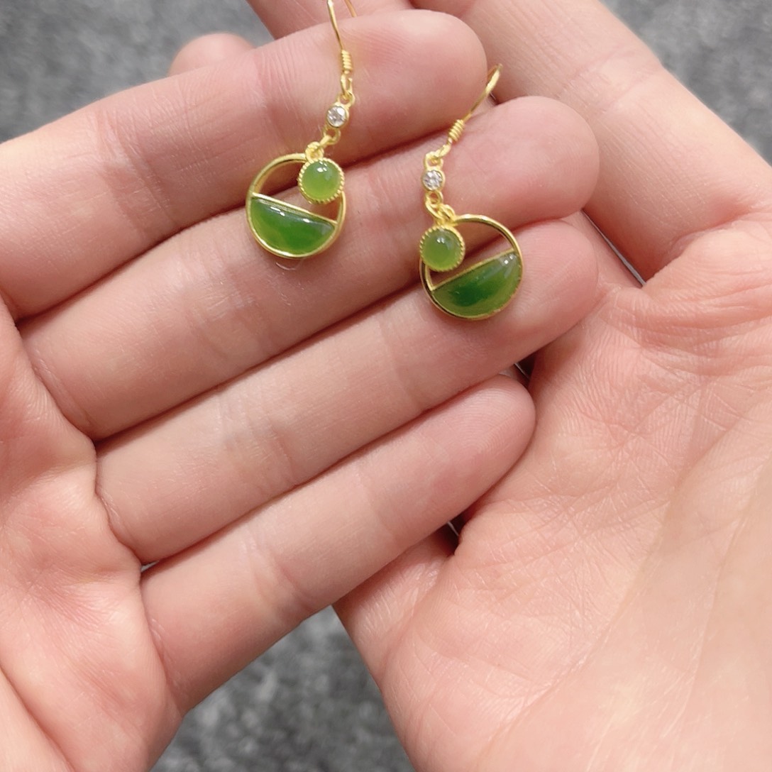 和田玉耳坠。k k银S925镶嵌