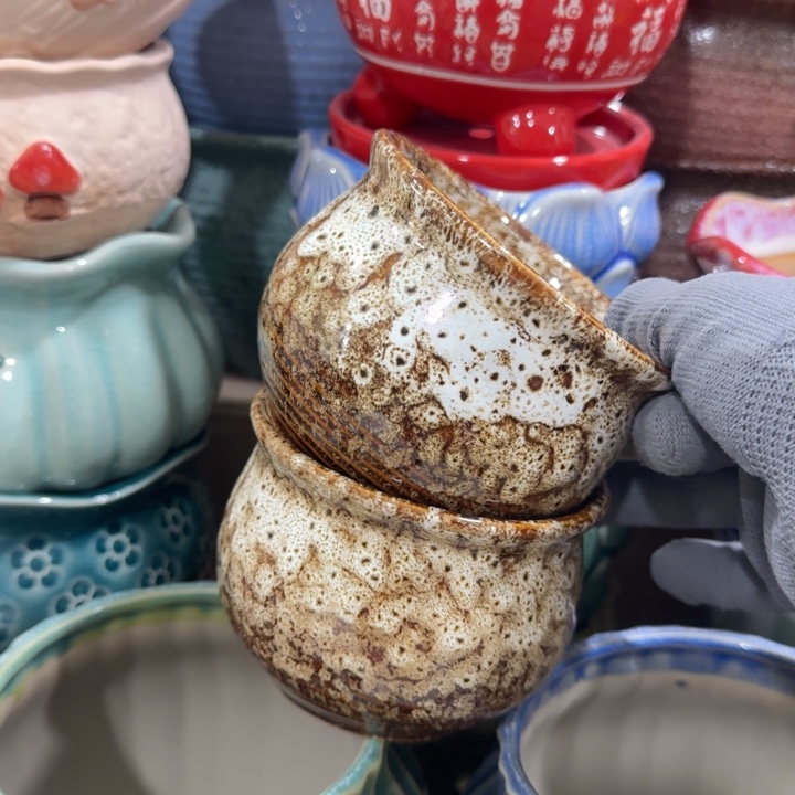 凑9块包邮，有孔，陶瓷花盆