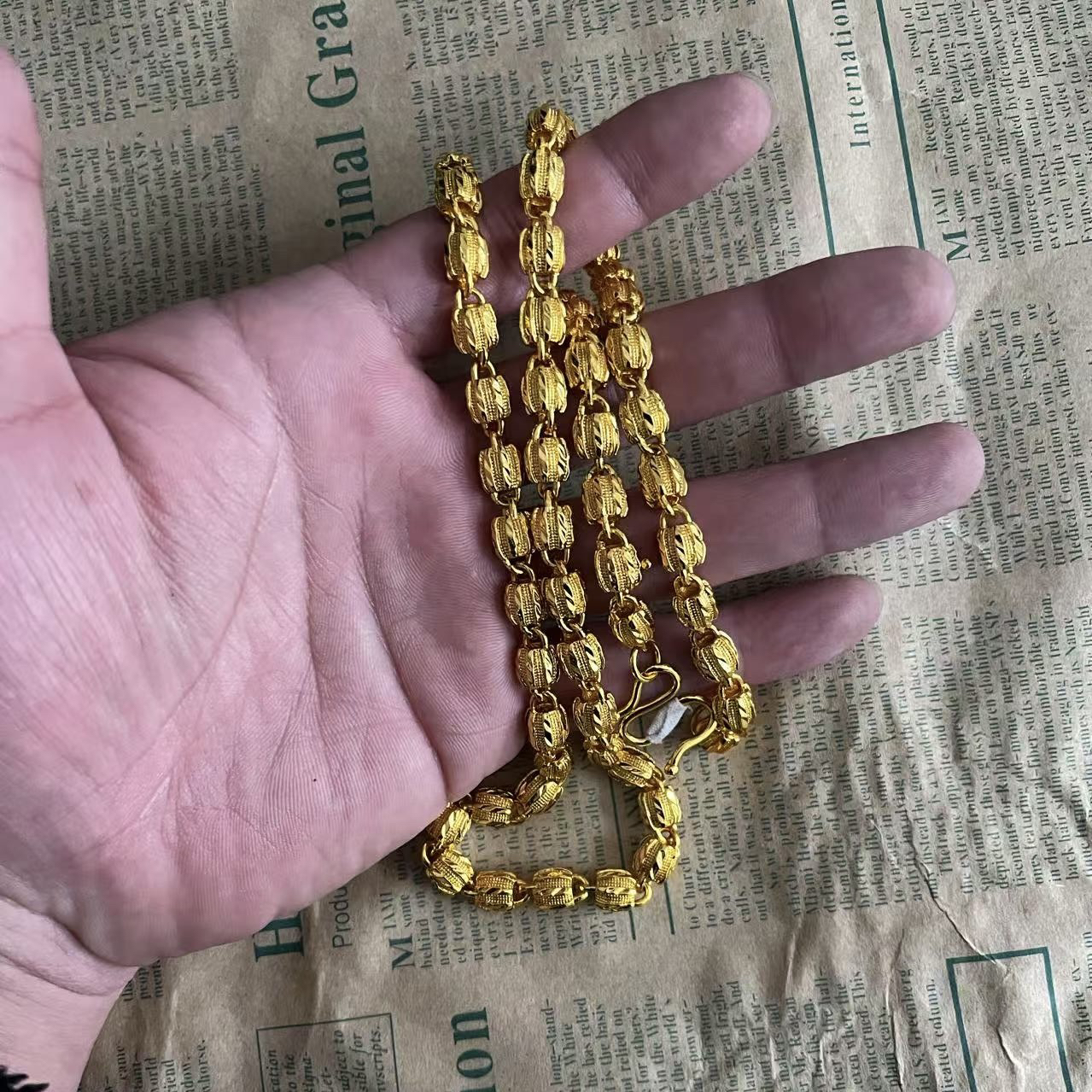 男女同款灯笼车花项链1