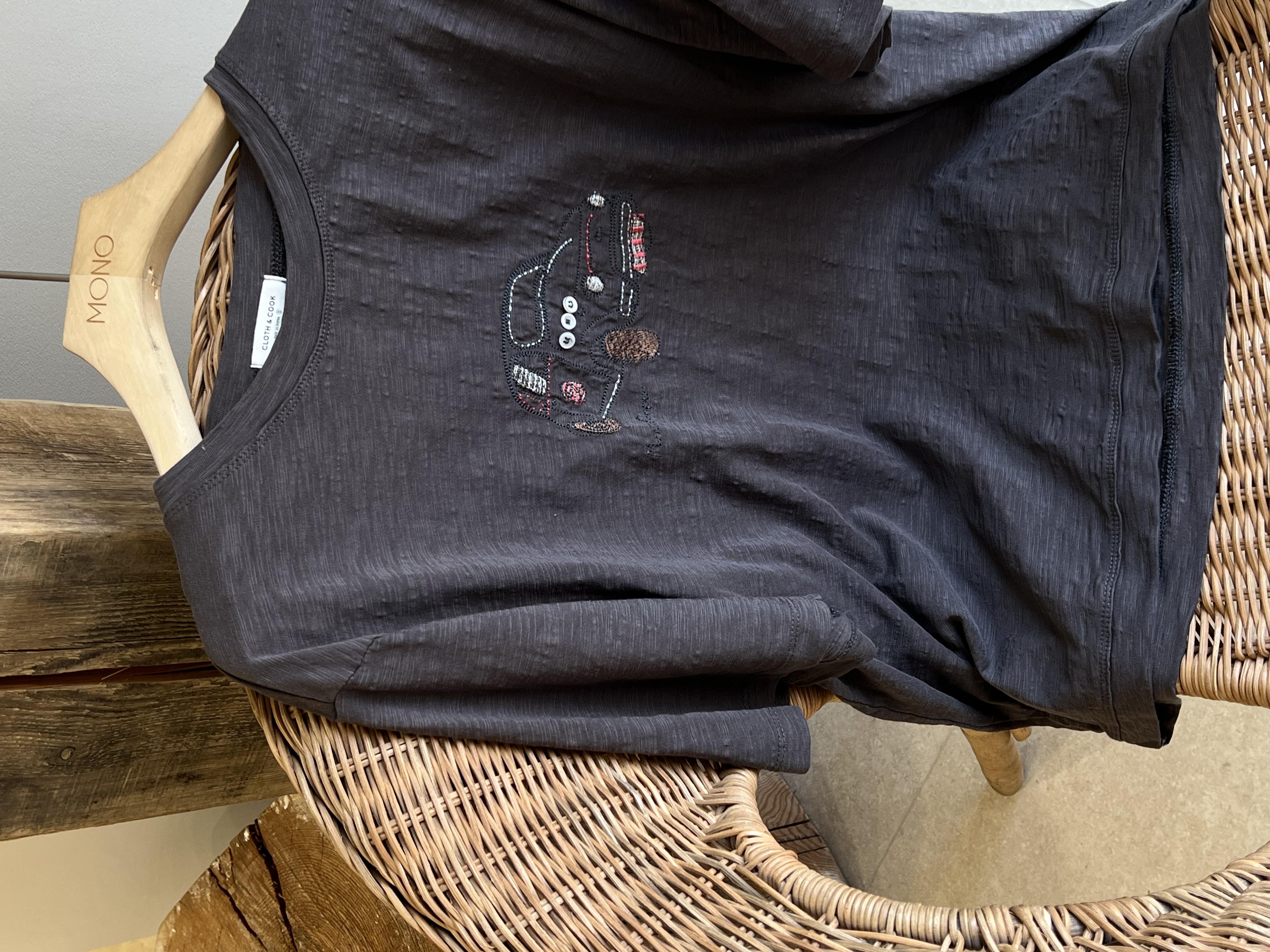 韩国正品/不支持退换/双c/刺绣汽车半袖/10/18