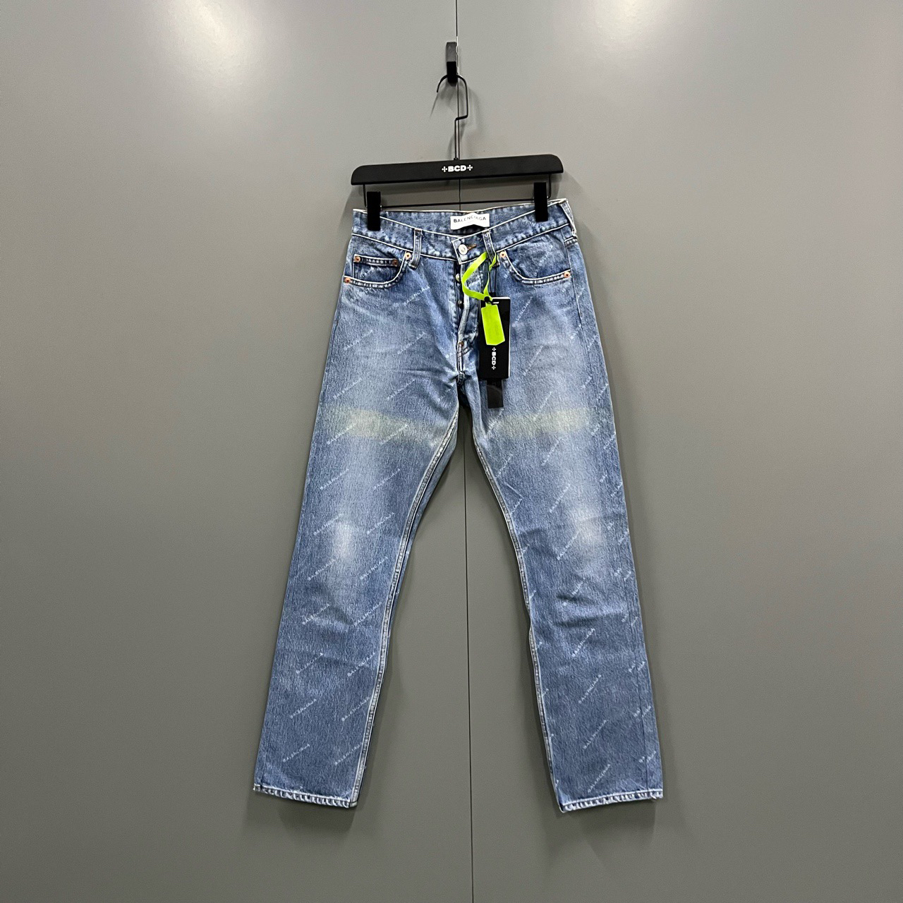 95新 Balenciaga/巴黎世家 (ll) 蓝色弹幕logo牛仔裤 26码/603151