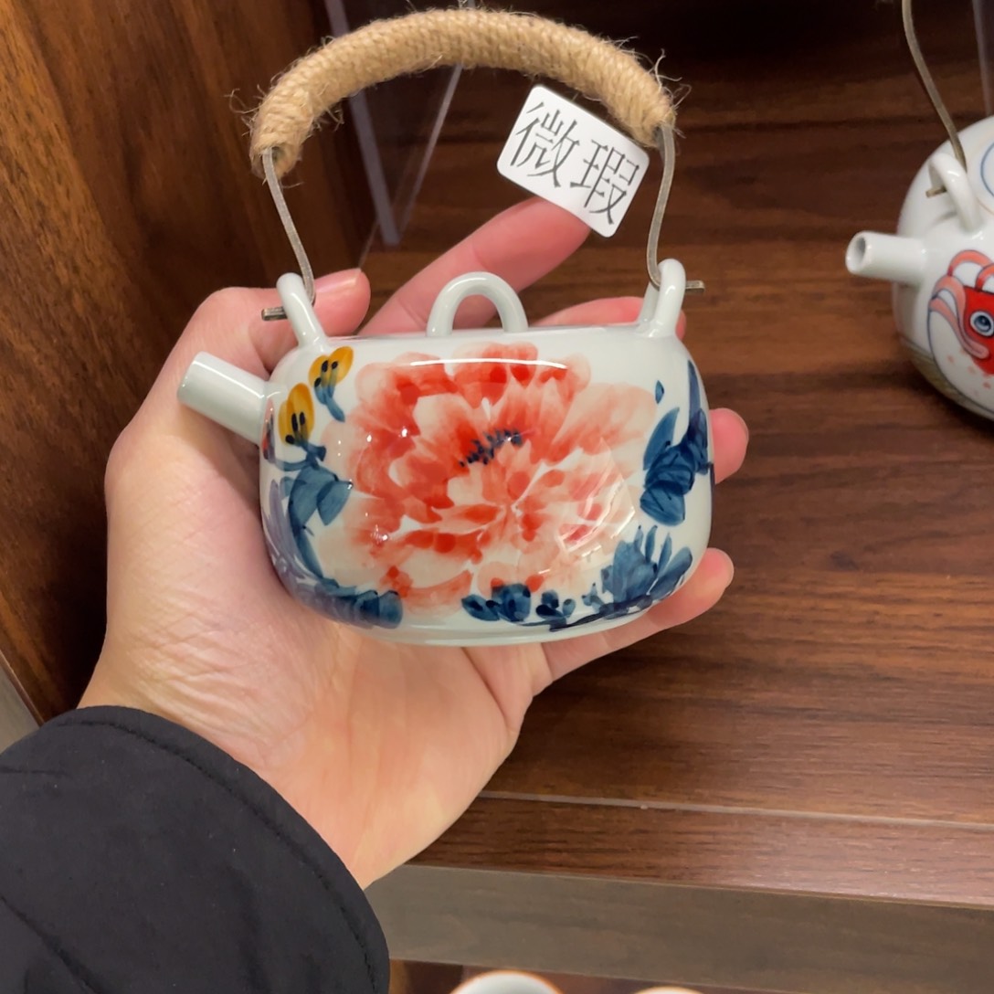 釉下手绘茶具微瑕