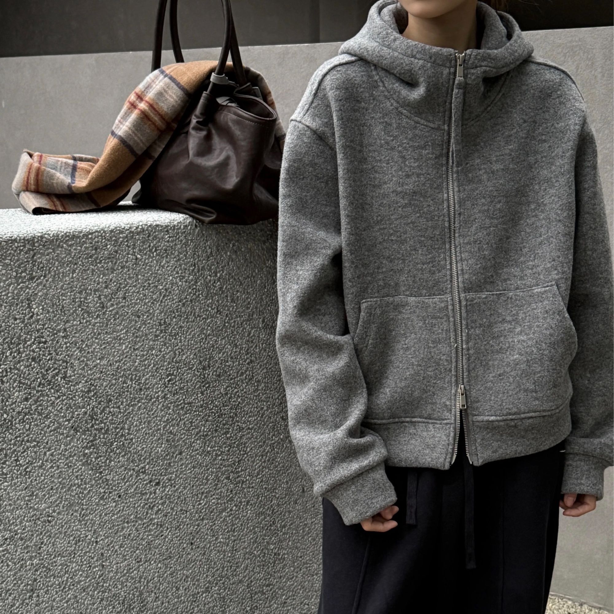 新款气质休闲简约连帽双拉链外套WT8589