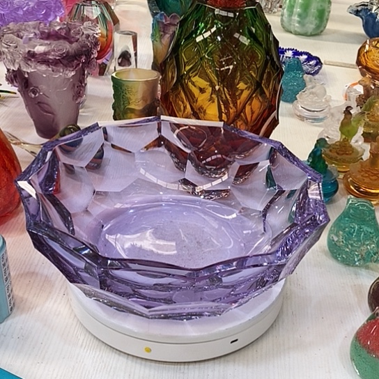 琉璃花瓶高12厘米口径30厘米