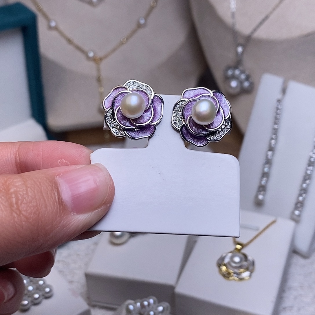 淡水珍珠银S925镶嵌耳饰