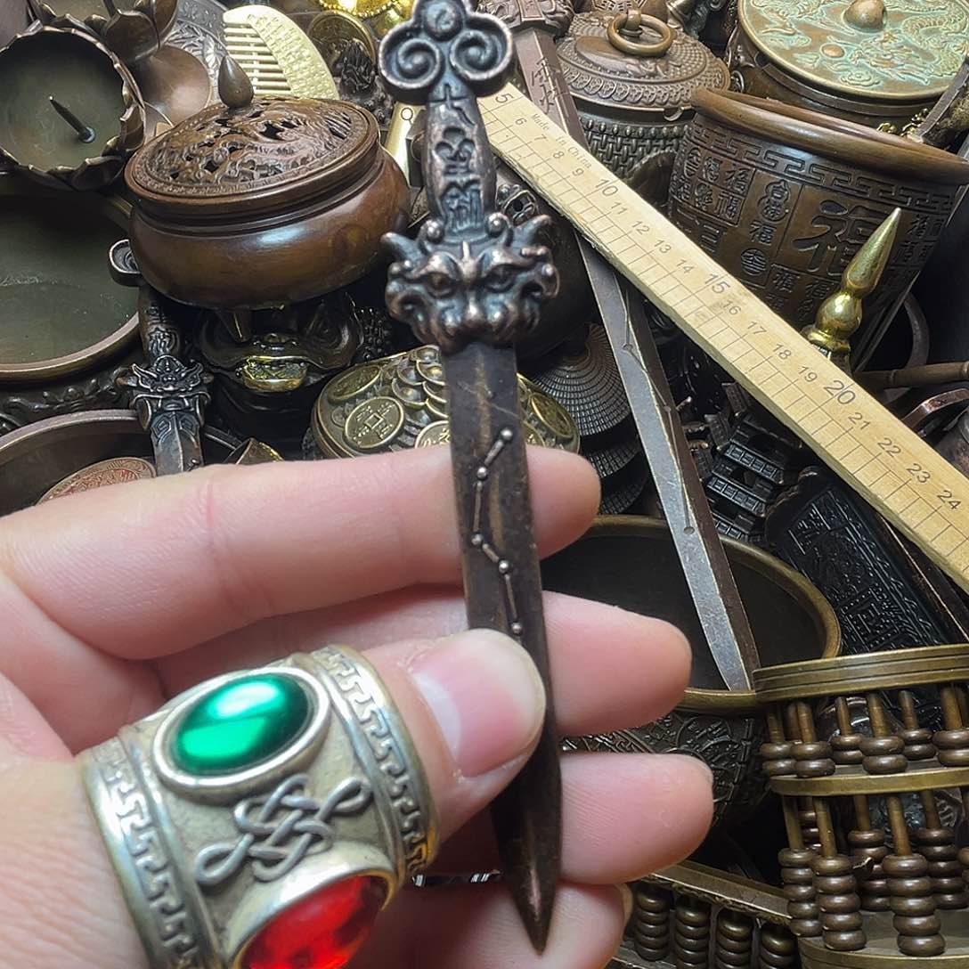 精美铜器收藏品等