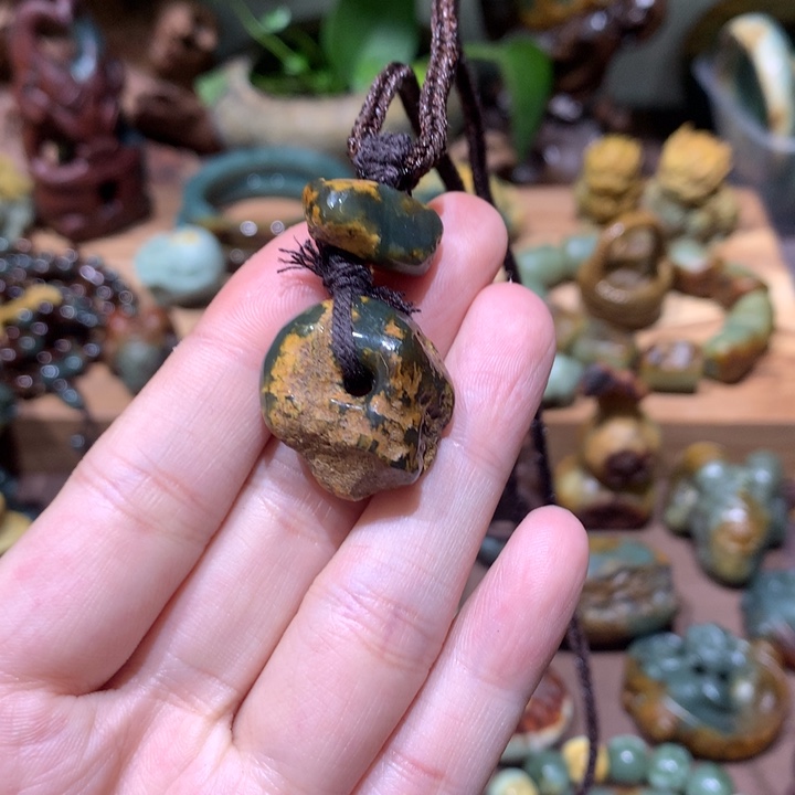 岫岩河磨玉（透闪石质玉）未镶嵌挂件