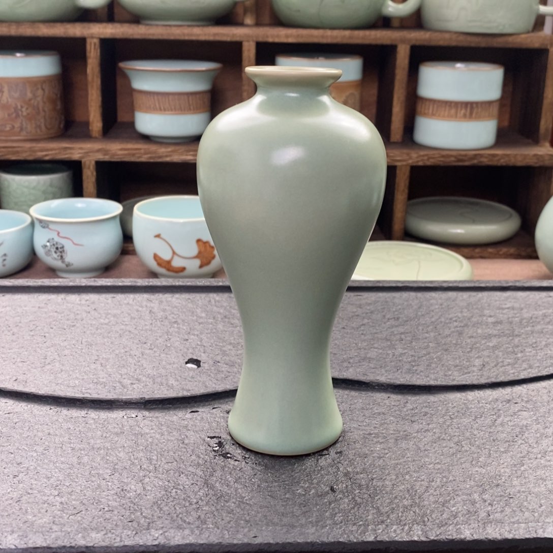 【闪购商品】仿古梅瓶一级。。。。。。