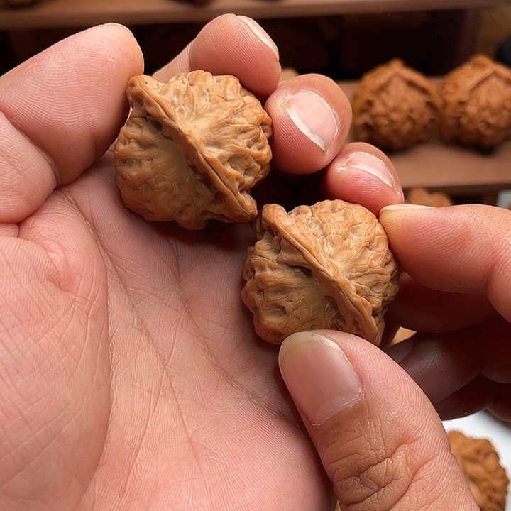 文玩核桃吊坠盘山佛肚