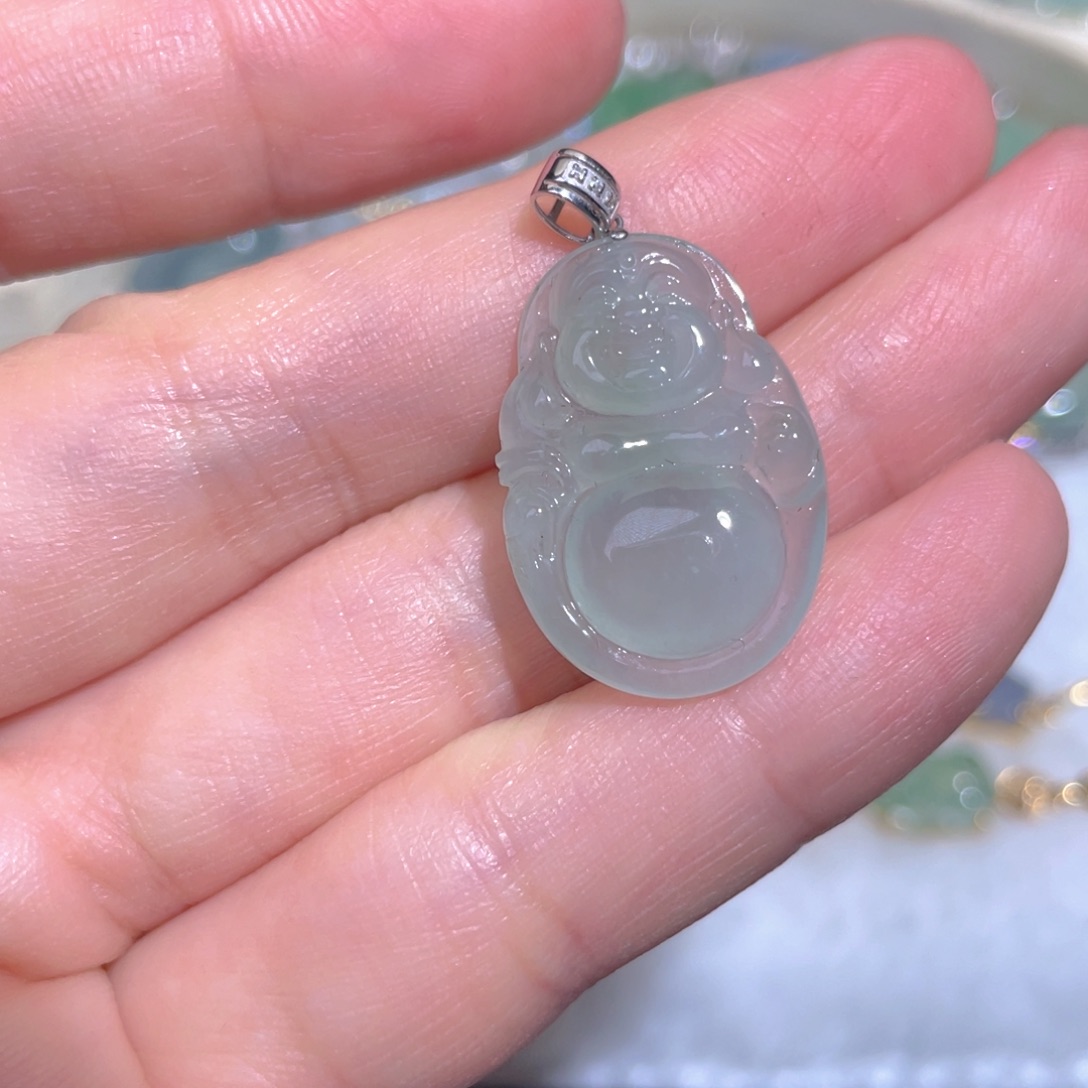 翡翠颈饰18K金镶嵌翡翠