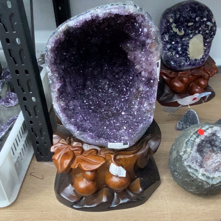 紫晶大型摆件（非配饰）未镶嵌