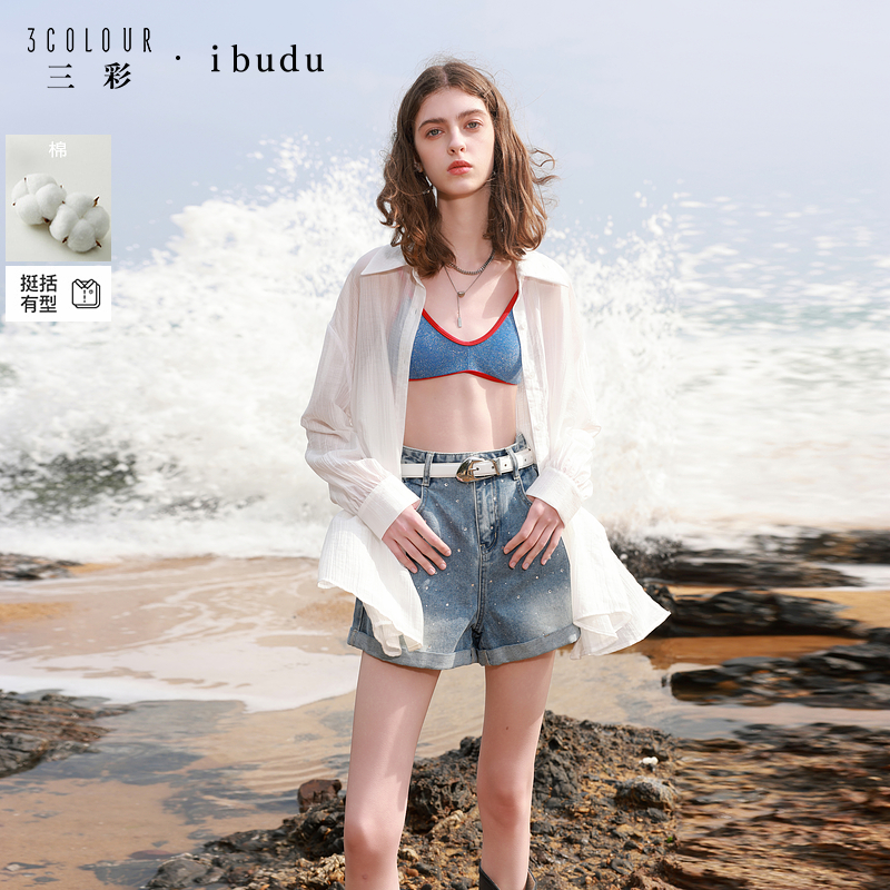 三彩ibudu2025夏季新款烫钻翻边牛仔短裤时髦热裤宽松直筒裤女
