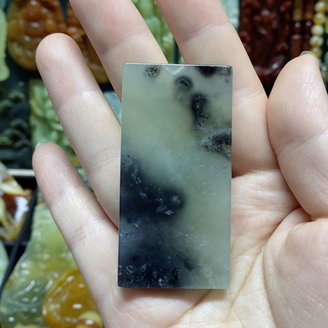 岫玉吊坠(赠链)未镶嵌