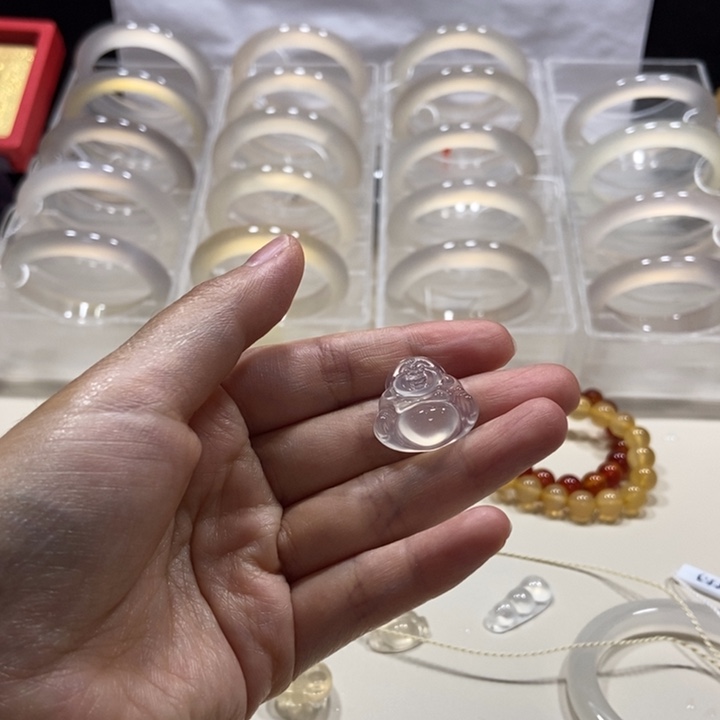 合金颈饰玛瑙/玉髓