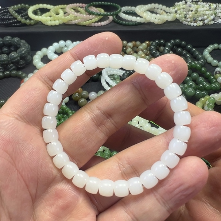 和田玉未镶嵌项链