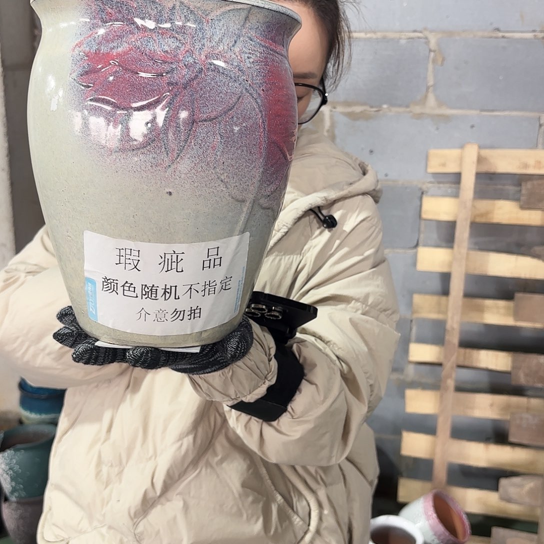 红陶瑕疵高26/20一个