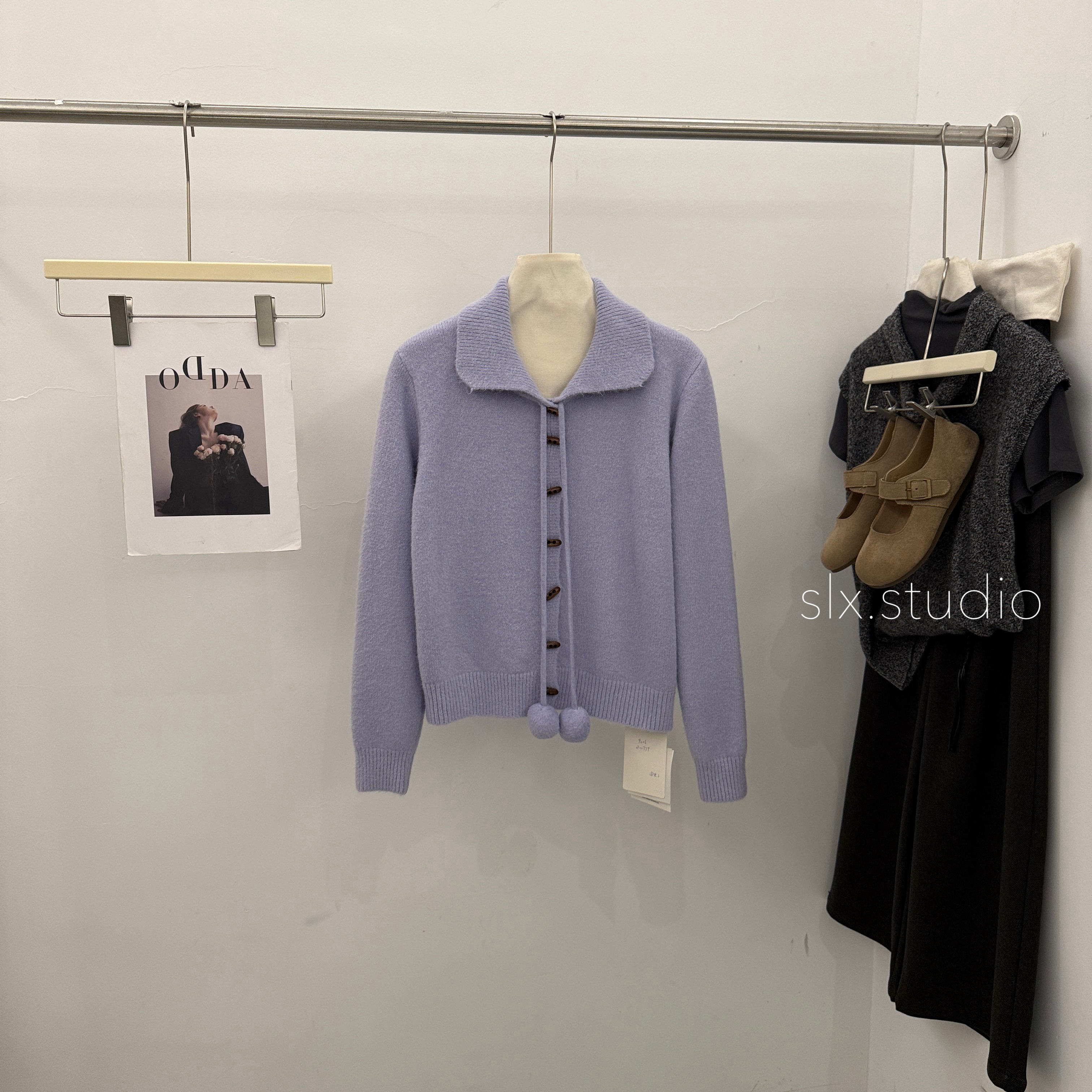 slx@ 9206 翻领木扣兔毛毛衣