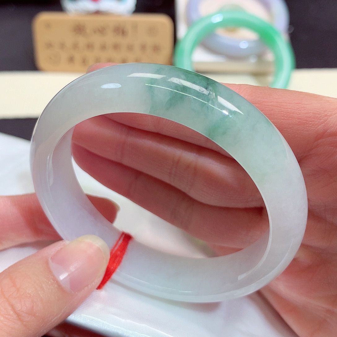 翡翠未镶嵌手镯1209