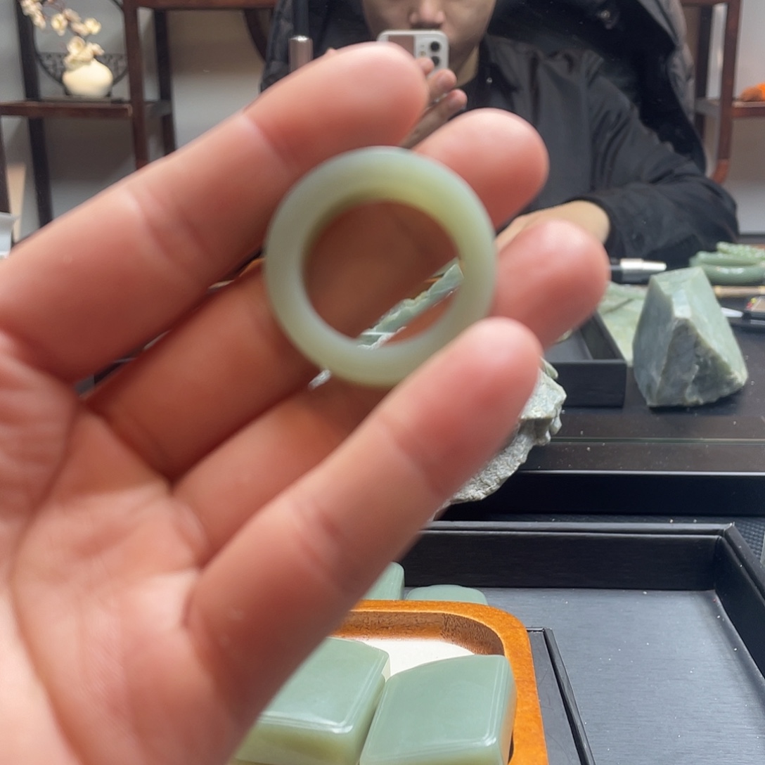 和田玉未镶嵌珠宝半成品