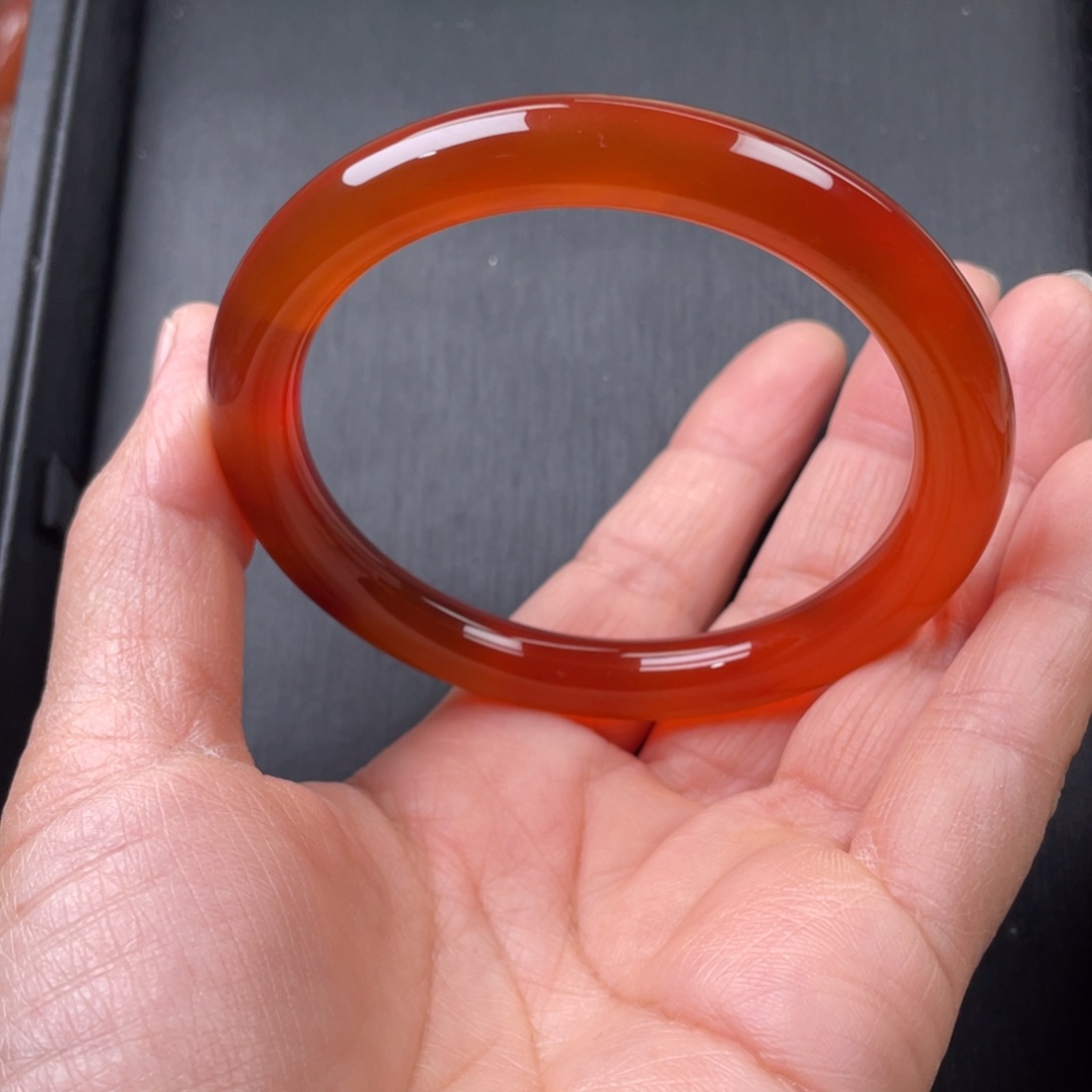 玛瑙/玉髓手镯未镶嵌Q*h