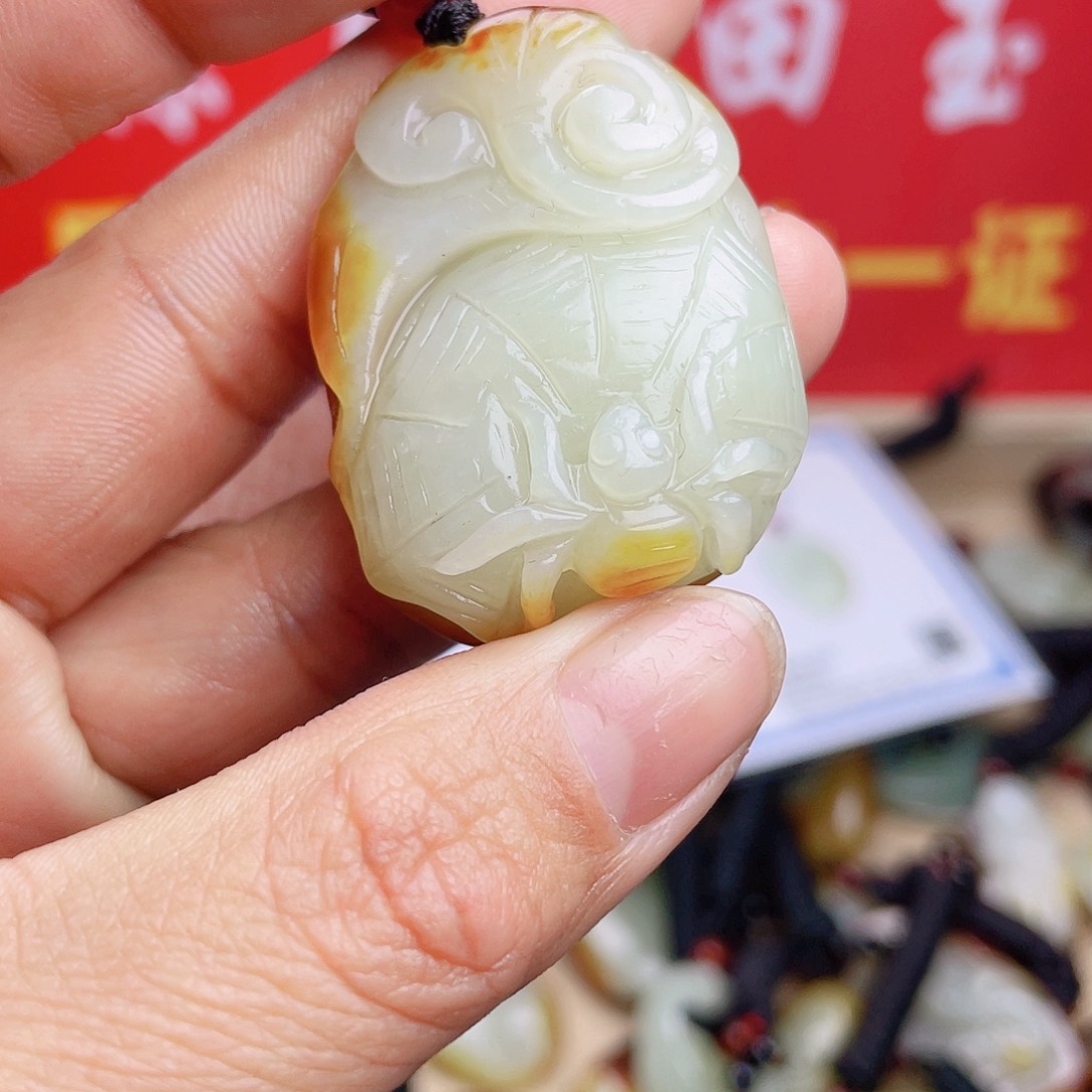 和田玉颈饰未镶嵌
