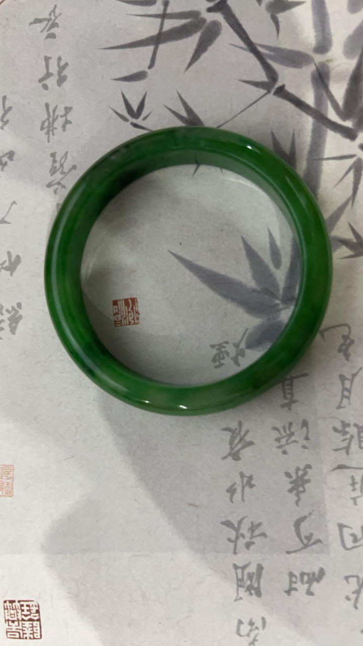 F2168-五七＋ 缅甸冰润飘绿翠翡翠手镯女款手工