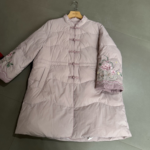 『蝶家』新中式对襟绣花保暖气质羽绒外套加厚冬季中长款2959羽绒服