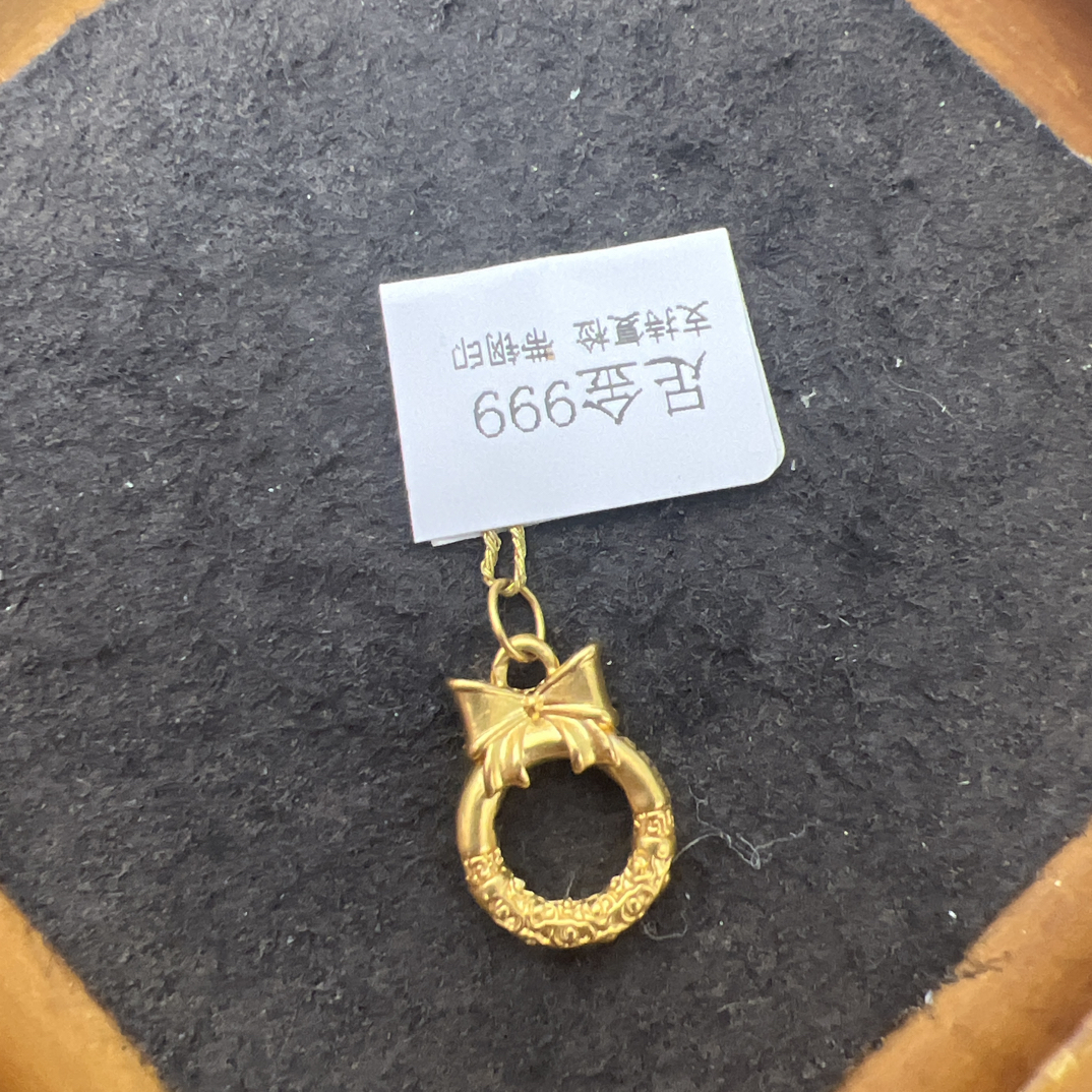 R01028在逃公主平安扣足金999 吊坠