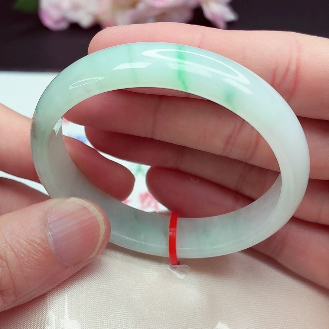 翡翠未镶嵌手镯56.5圈贵妃