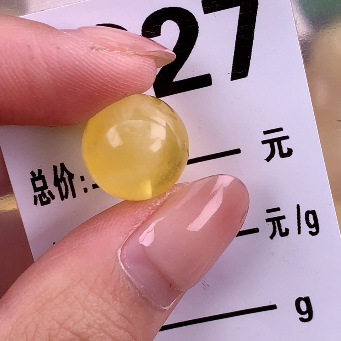琥珀未镶嵌珠宝奇石13