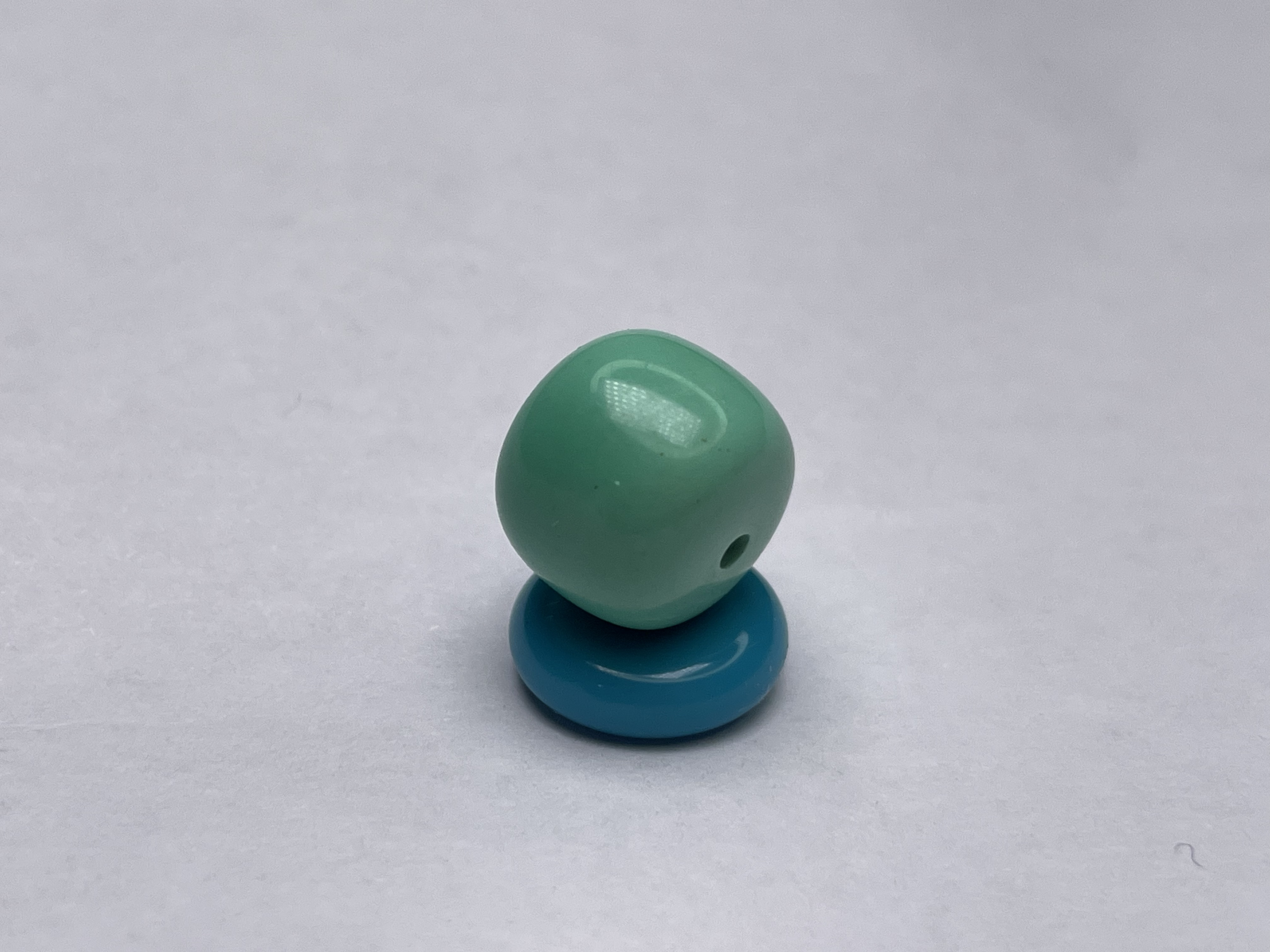 湖北特色纯手工原石原料高瓷绿色老型