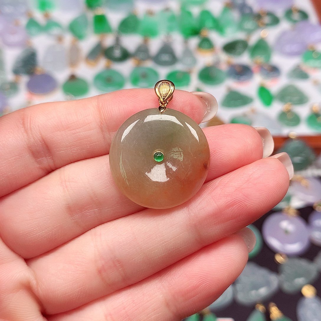 翡翠颈饰18K金镶嵌天然翡翠A货