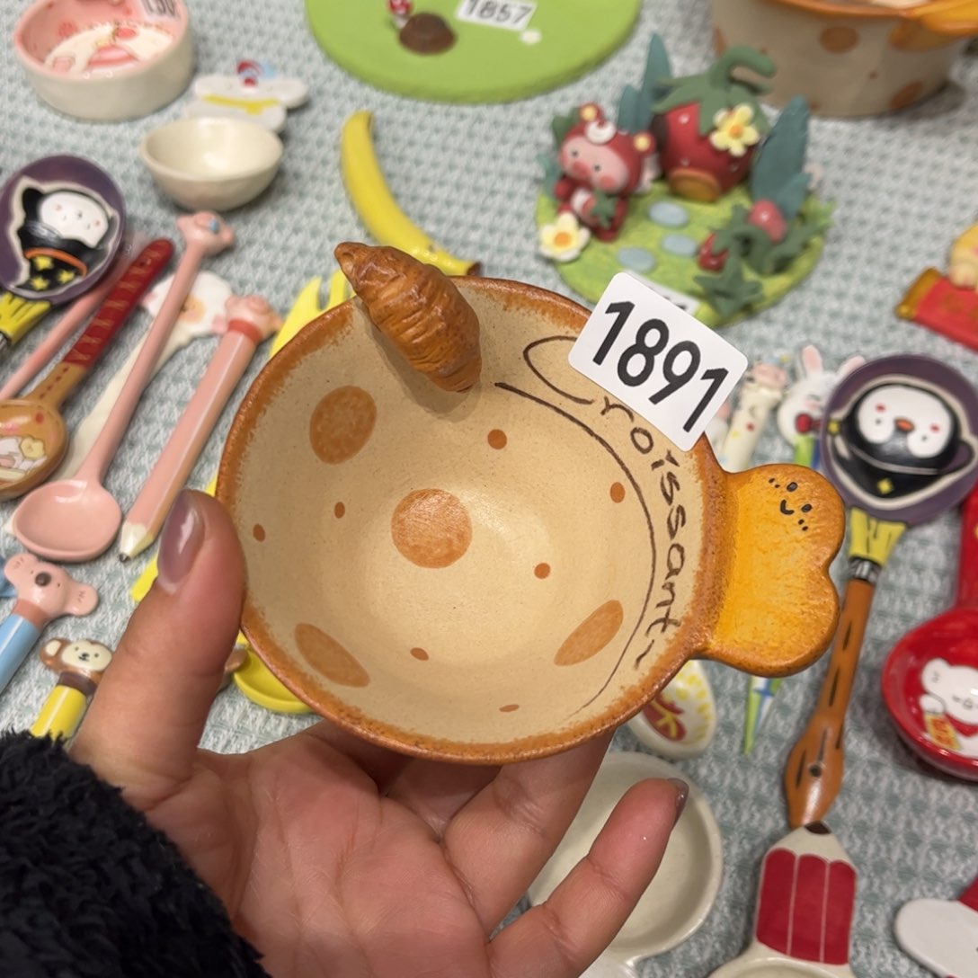 瓷片C****子1891哈哈哈哈哈哈哈哈哈