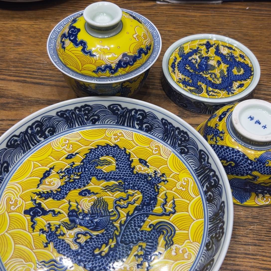 景德镇瓷器精品陈列展品