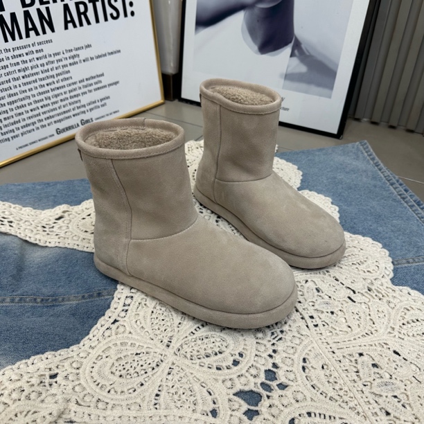 真皮磨砂雪地靴2025冬季新款网红靴舒适女保暖软底老钱风必备女鞋