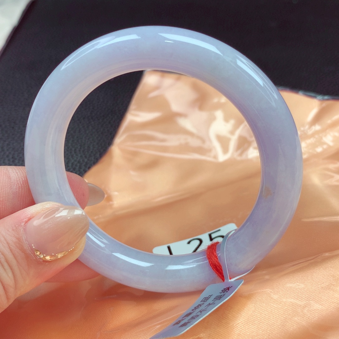 翡翠手镯未镶嵌手镯88