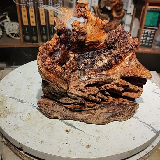 仔***仔松木28北沉香琥珀木天然造型山水摆件
