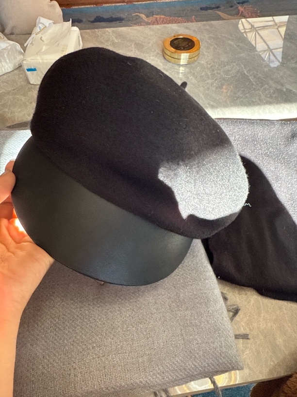 黑色气垫帽子666