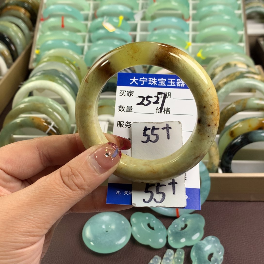 蛇纹石玉手镯未镶嵌2527