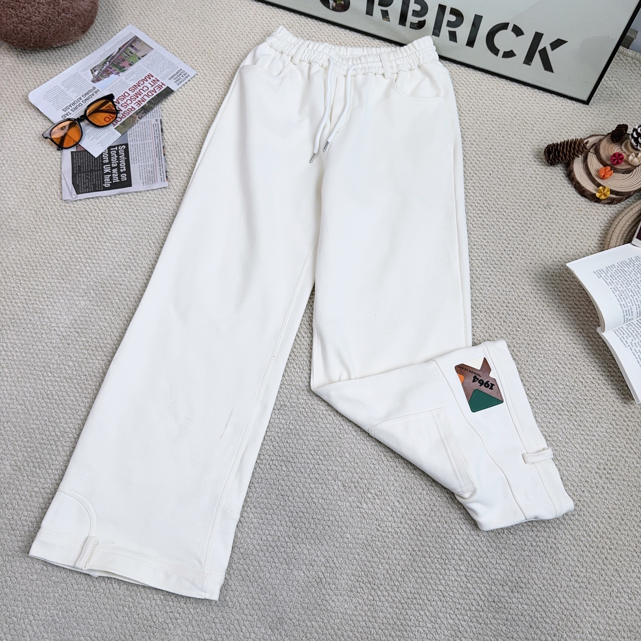 2025早春新款纯色设计师款加厚休闲裤束脚裤9101