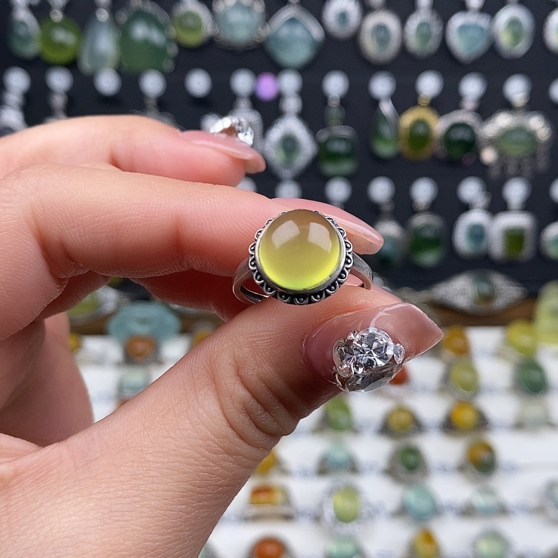 温***夏蛇纹石玉银S925镶嵌戒指