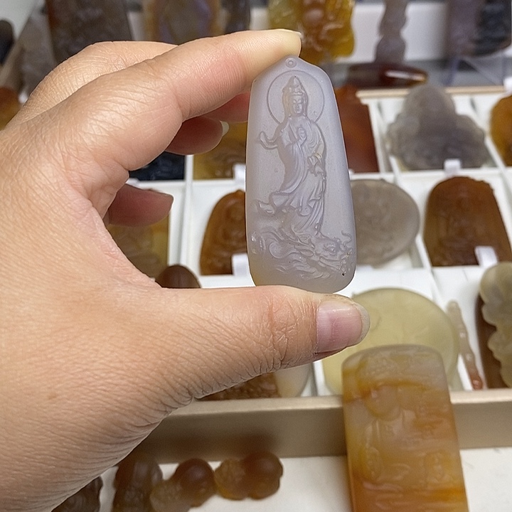 玛瑙/玉髓未镶嵌颈饰