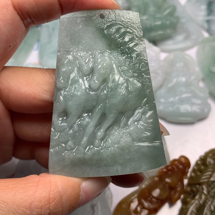 定制翡翠未镶嵌翡翠