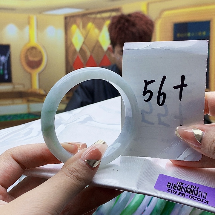 翡翠未镶嵌手镯000……