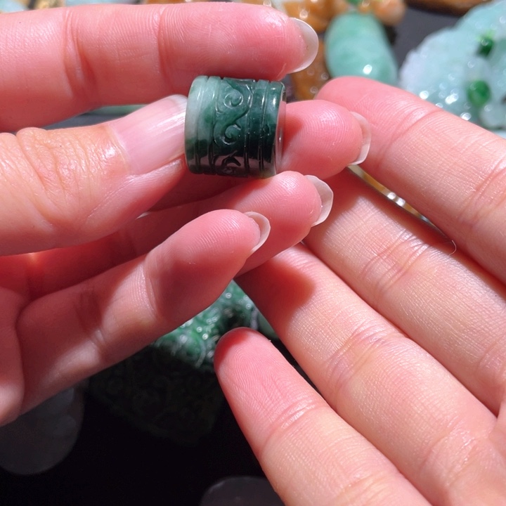 【闪购商品】翡翠颈饰未镶嵌天然翡翠