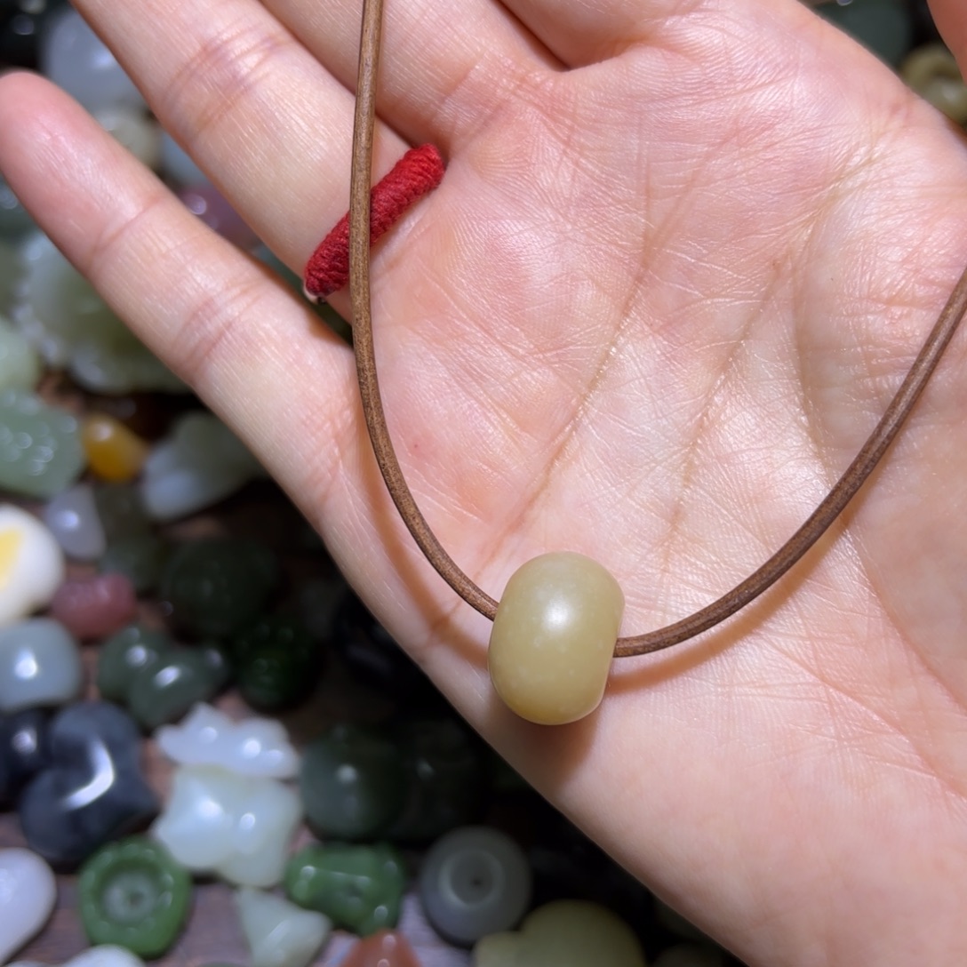 和田玉未镶嵌珠宝半成品