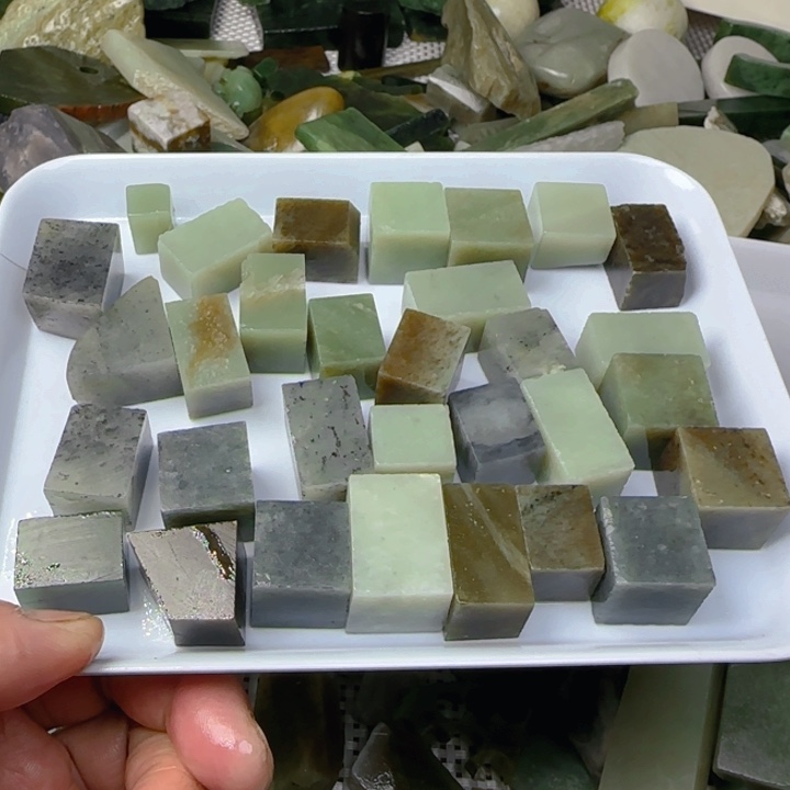 未镶嵌和田玉珠宝半成品