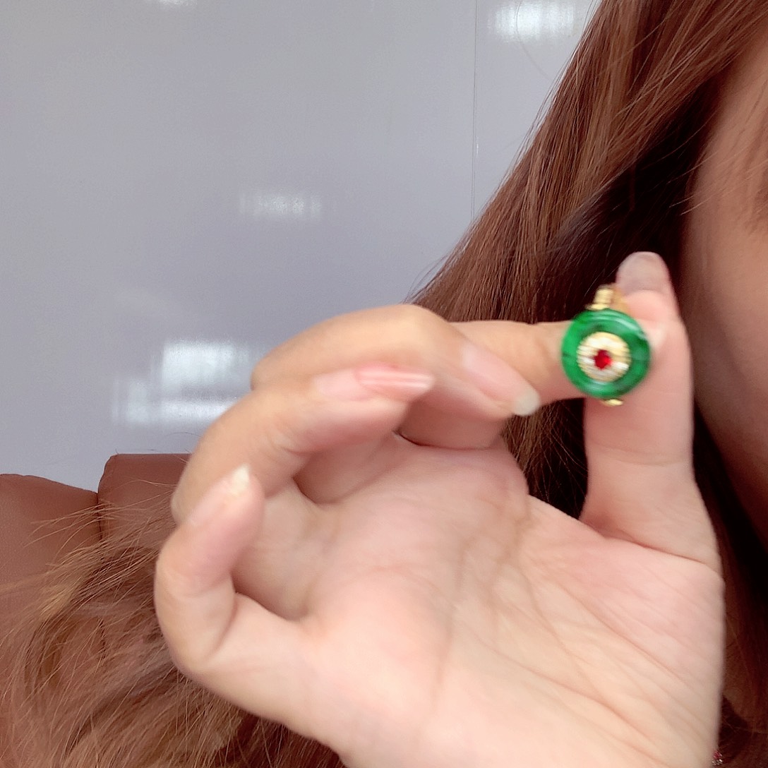 翡翠颈饰银S925镶嵌翡翠