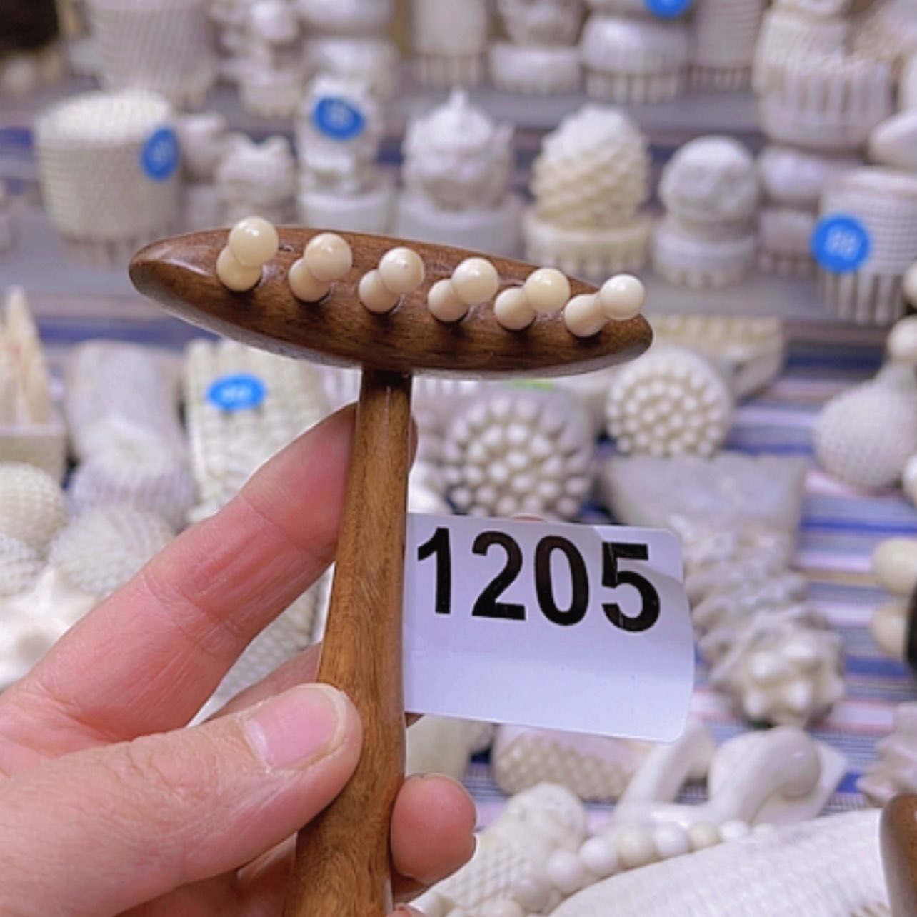 【闪购商品】砖雕鹿角木头特价微瑕处理